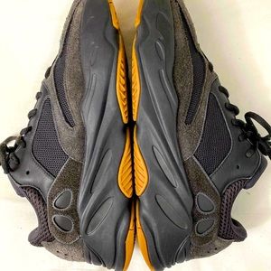 Yeezy 700 Utility Black m12 SOLD